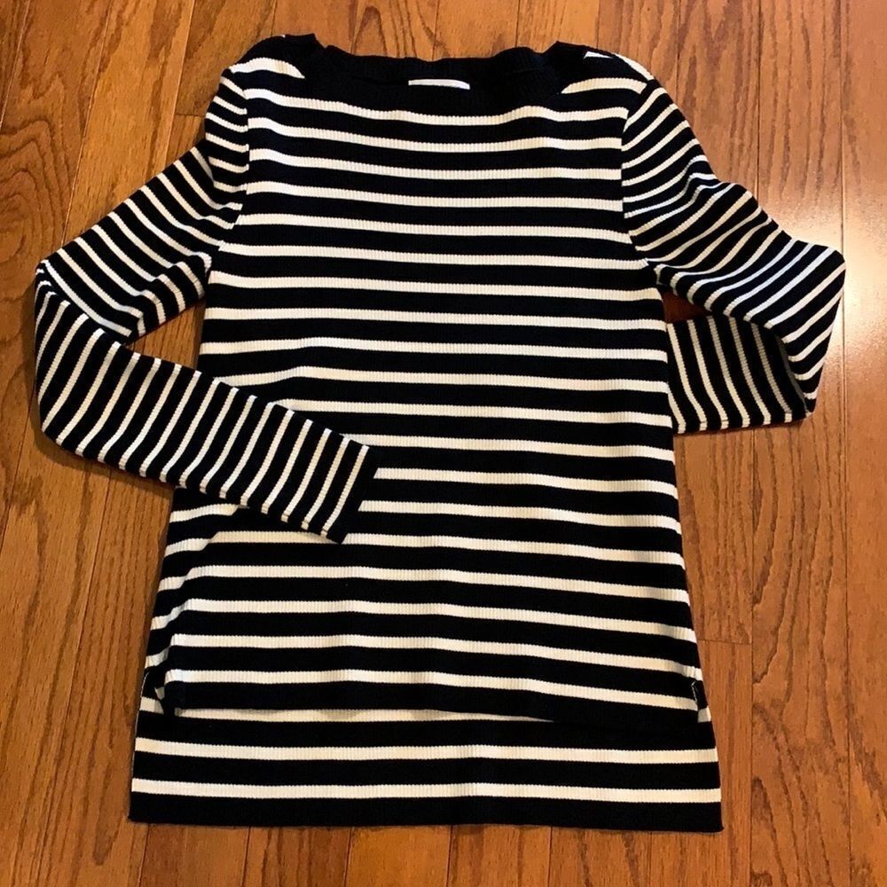 Size large Liz Claiborne sweater
